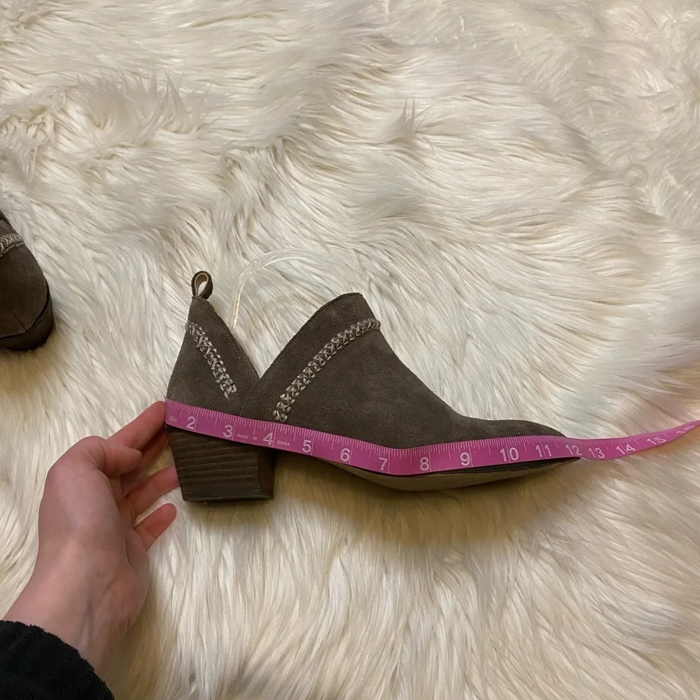 Sole Society grey gray suede size 8.5 booties boots